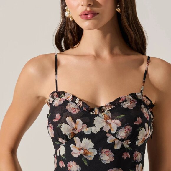 Maeryn Sweetheart Ruffle Maxi Dress - Picture 3 of 6